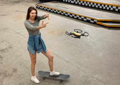 DJI Smart Controller mit integrierten Bildschirm