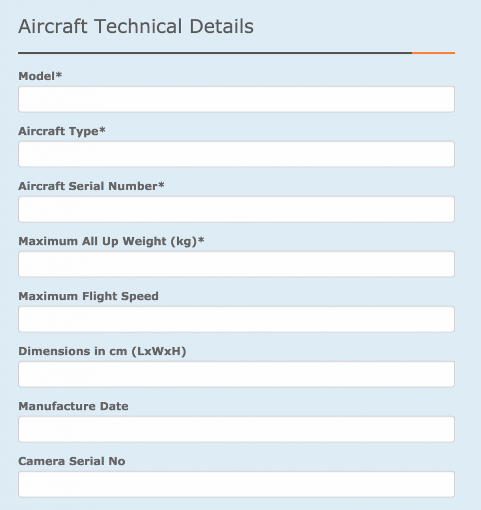 Drohnenflug in der Winterlandschaft
